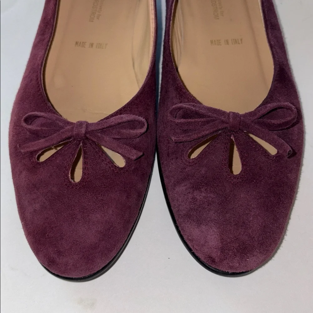 Amalfi Purple Suede flat with bows. Women’s 9